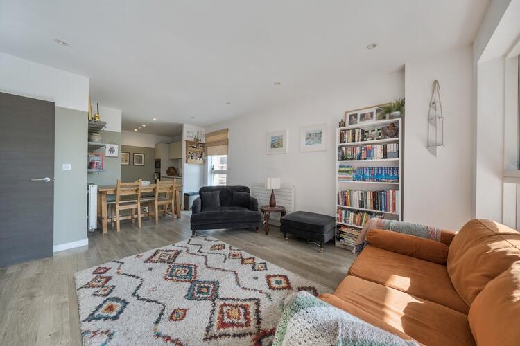 1293594 7 6826fbeb21099 ARW