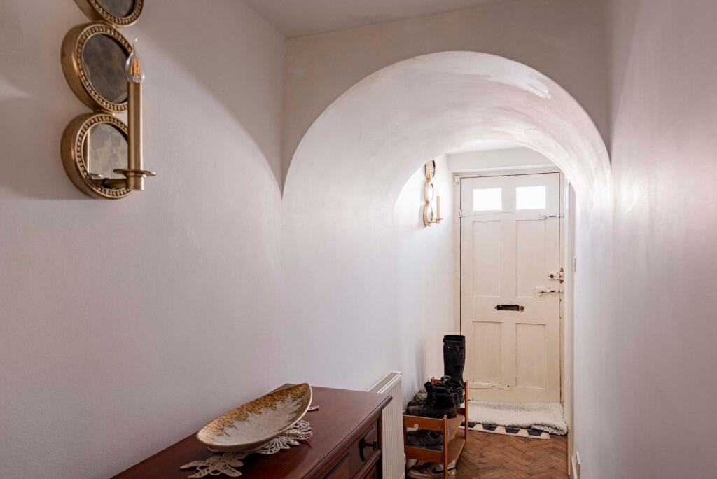 Entrance Hall (1)