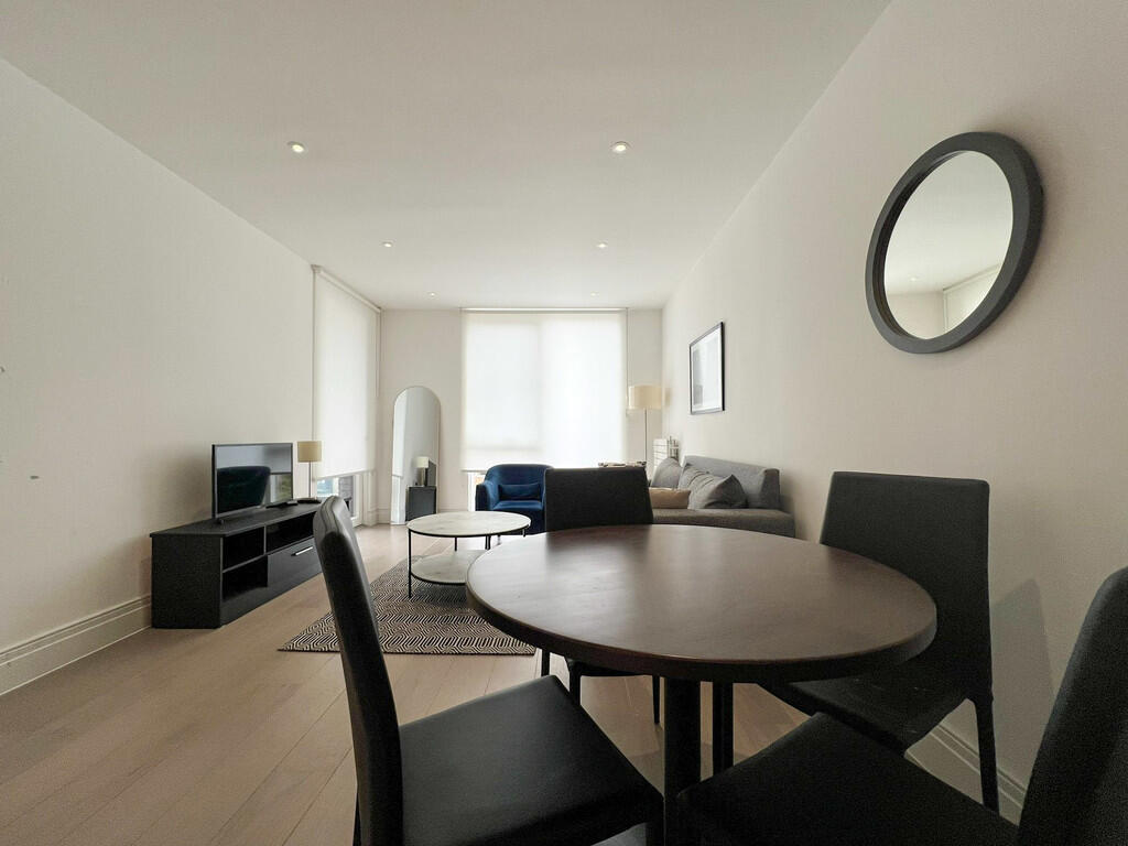 Lounge use