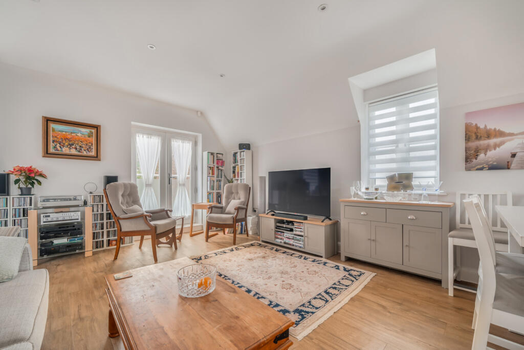 1395902-11-695f83...