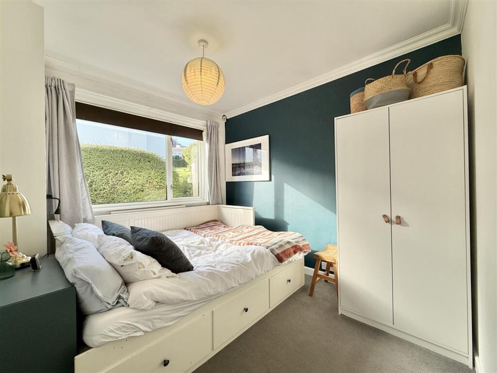 Downstairs Bedroom.jpeg