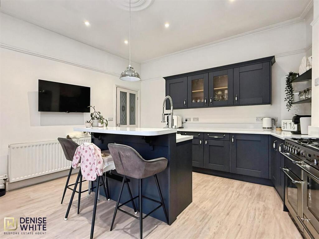 Breakfast Kitchen