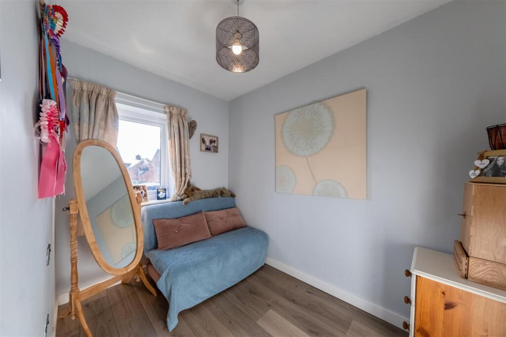 68 The Beeches-011.jpg