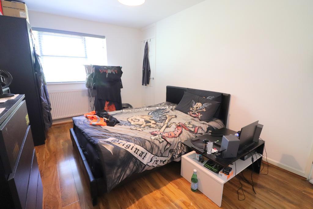 Campania Grove, Luton, Bedfordshire, LU3 4DD