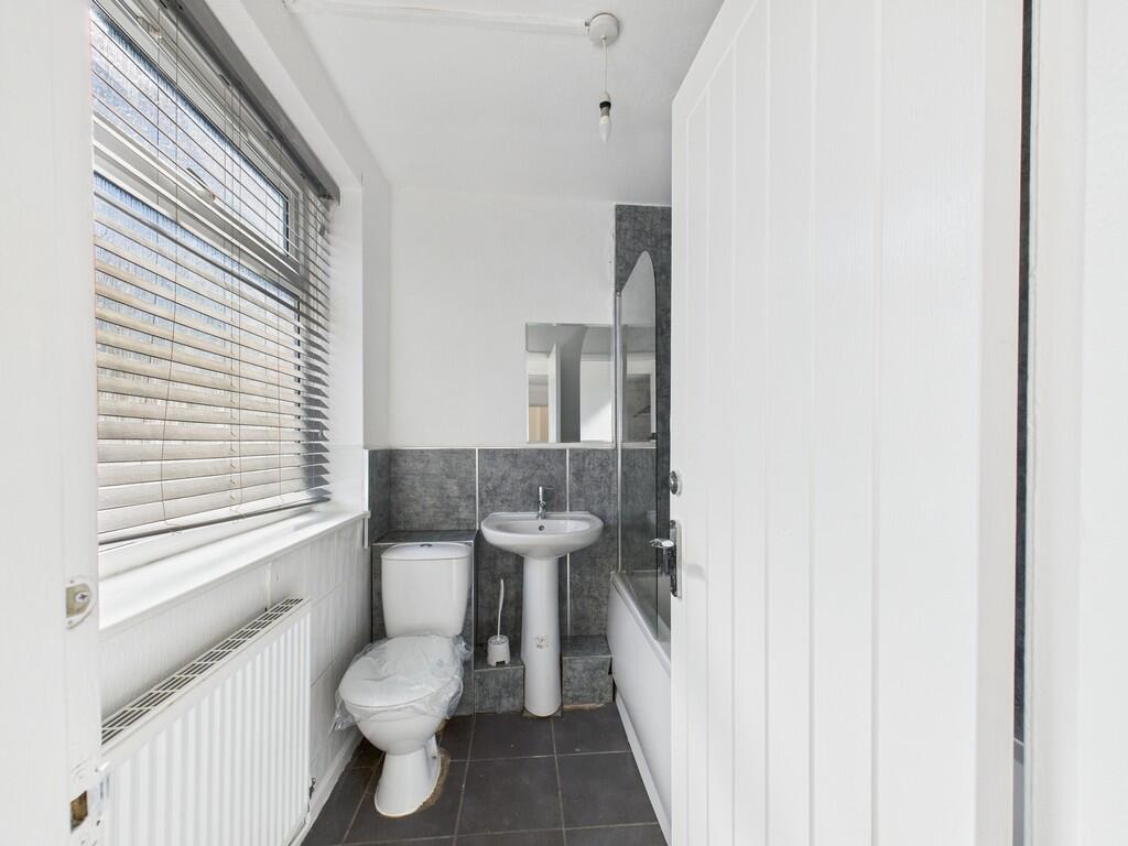 CAM01835G0-PR0182...