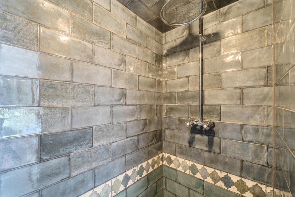 1336202-10-68a91f8ab550a