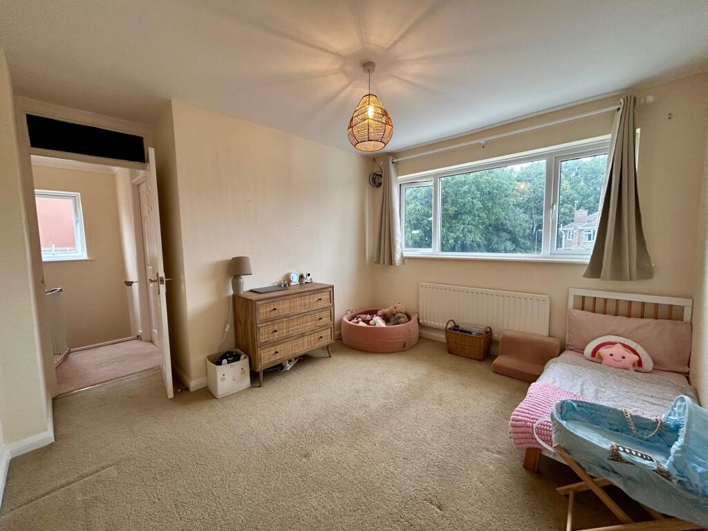 Second bedroom