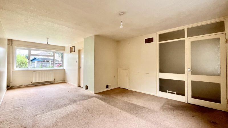 Sitting/Dining Room