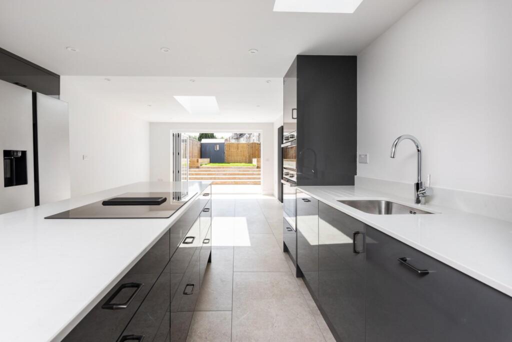 43 Caledonian Road, Bath BA2 3RD-5.jpg
