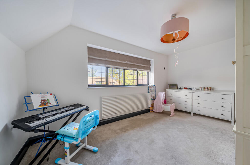 1374280-14-690e5c...