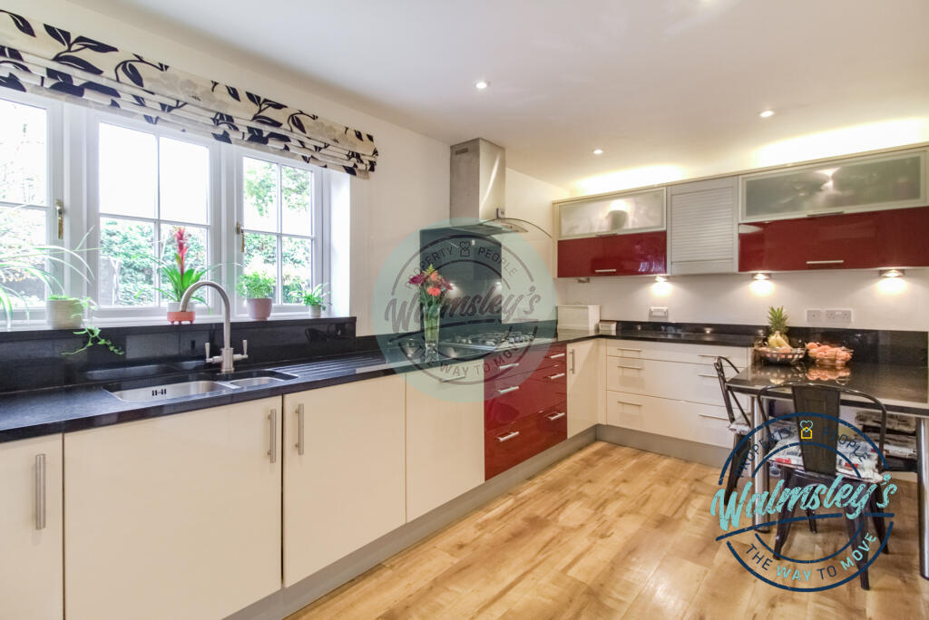 Kitchen breakfast with views over gardens