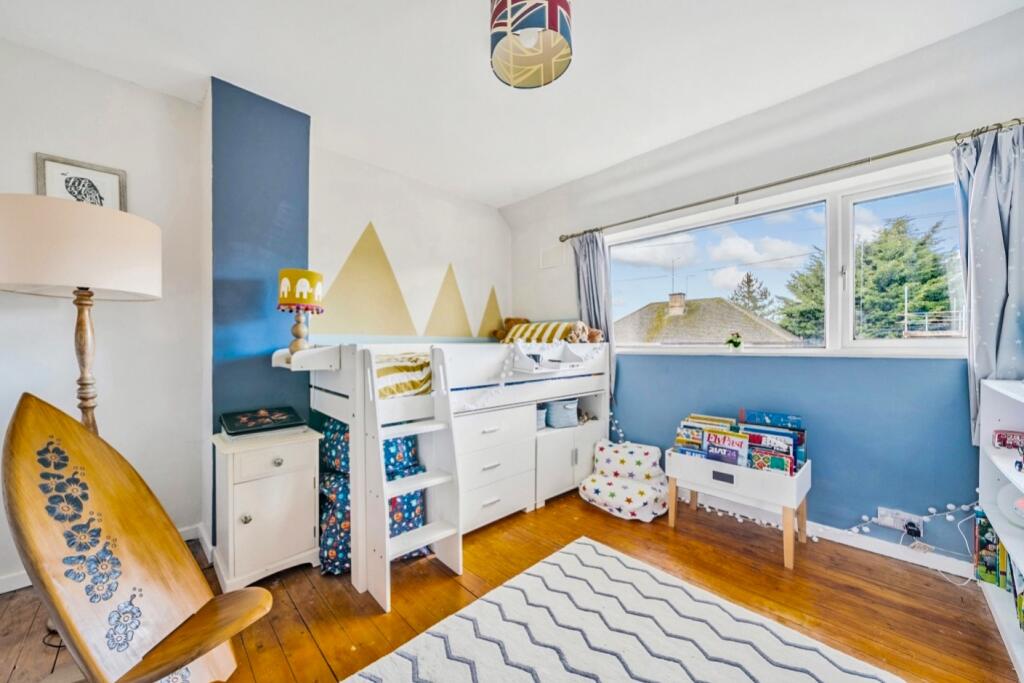 Lrg_1252085-3-cropped