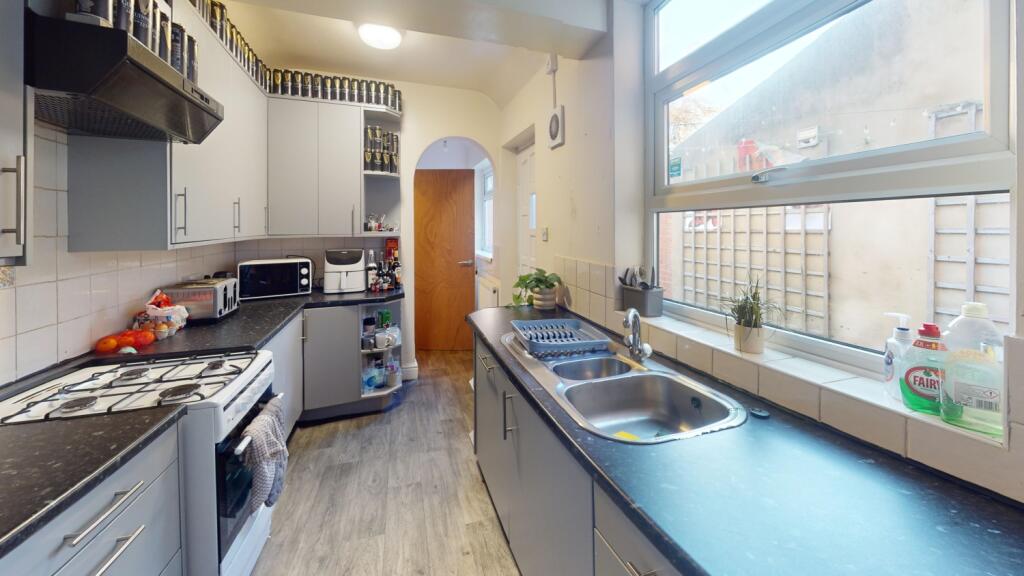4-Annesley-Grove-Kitchen