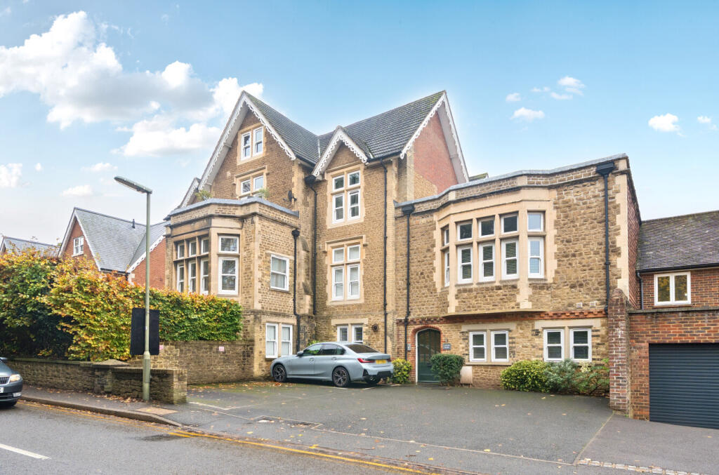 1376315-1-690c857...