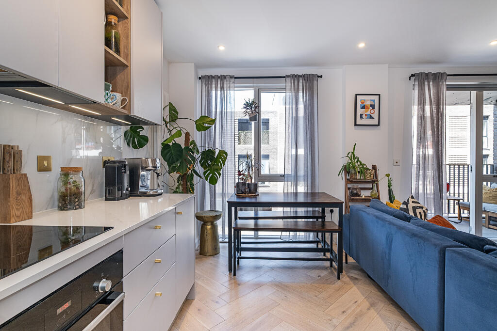 Kitchen/dining