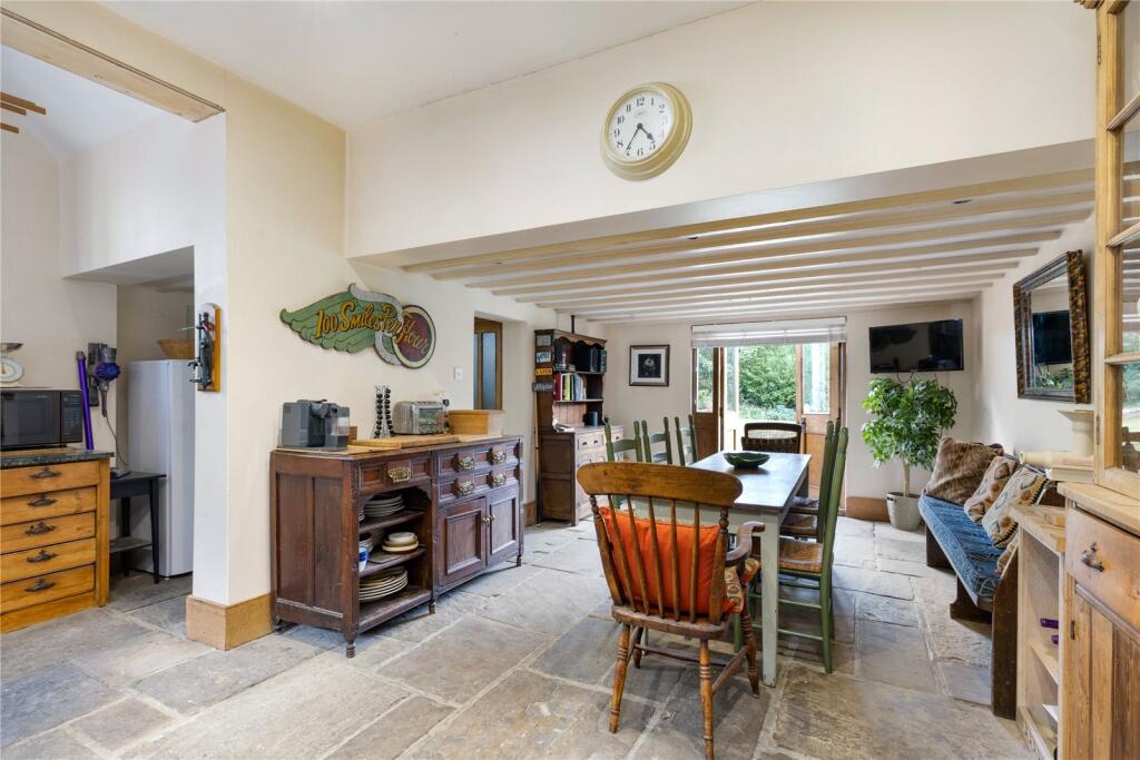 Kitchen/Breakfast