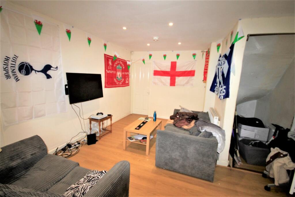 Mayville Place, Headingley, Leeds, LS6