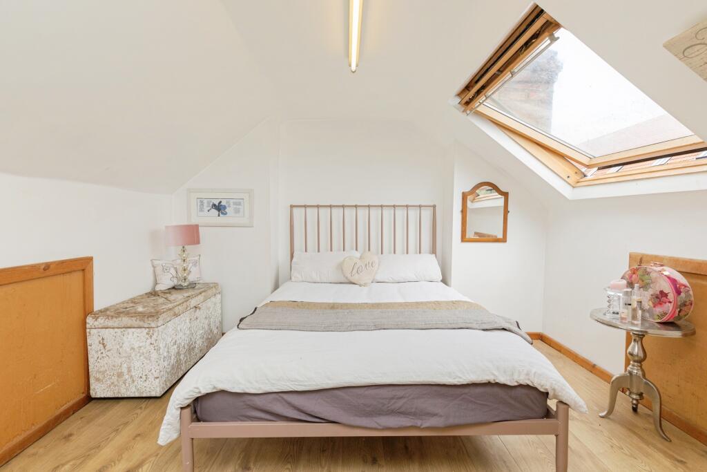 Loft Room 2