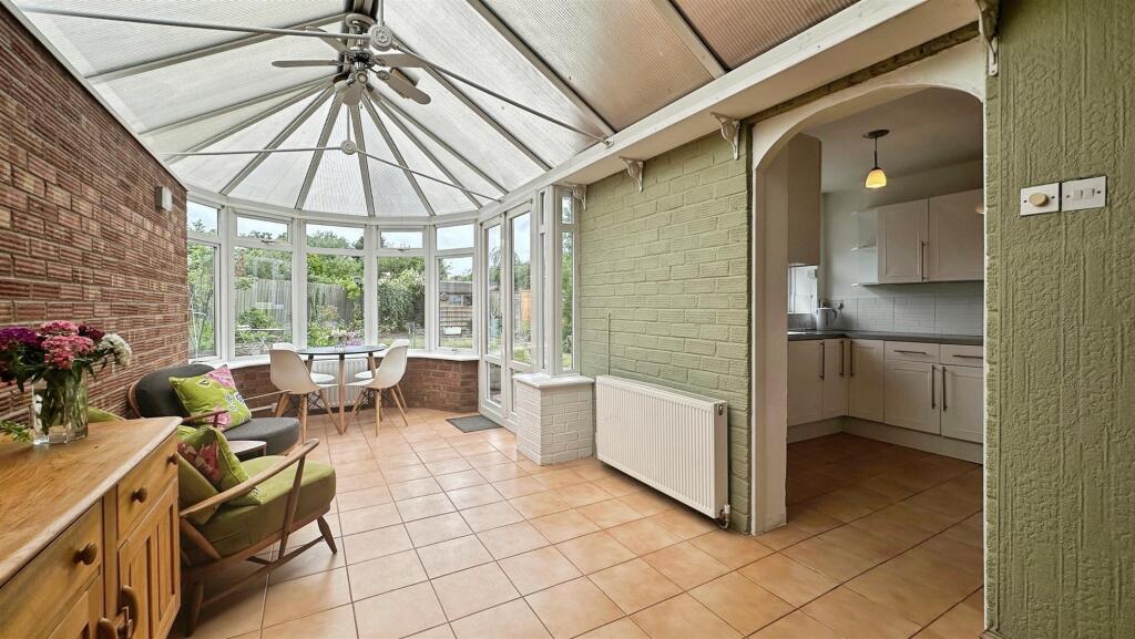 82d08ec5--4CDD-ABCC-DD630BDE9B7E-20484-000006CC4DA