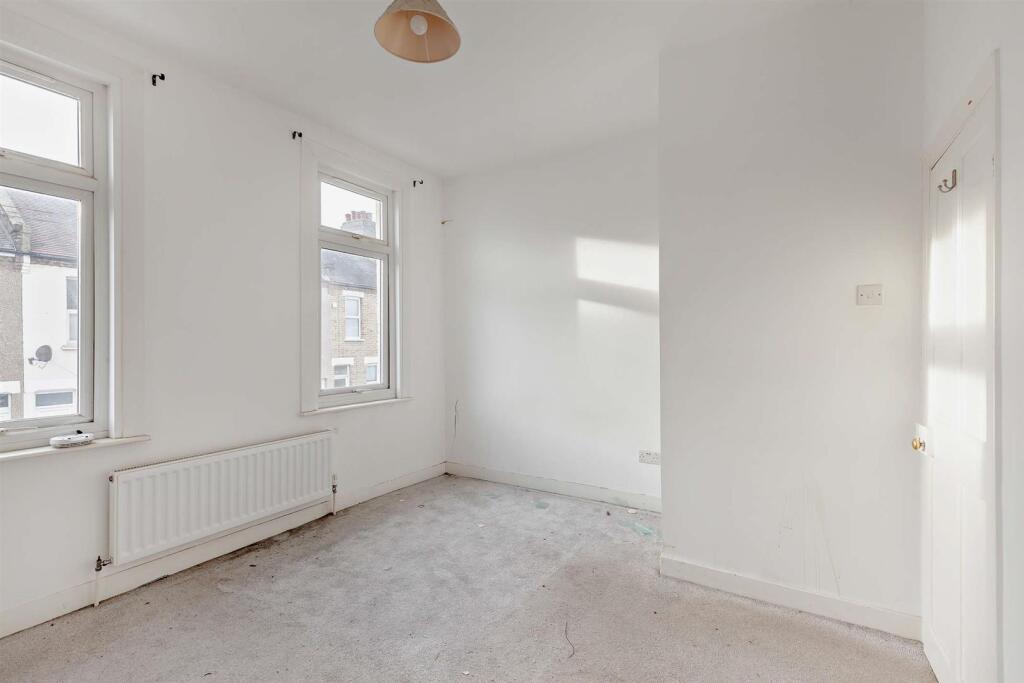8669132-interior11-800.jpg
