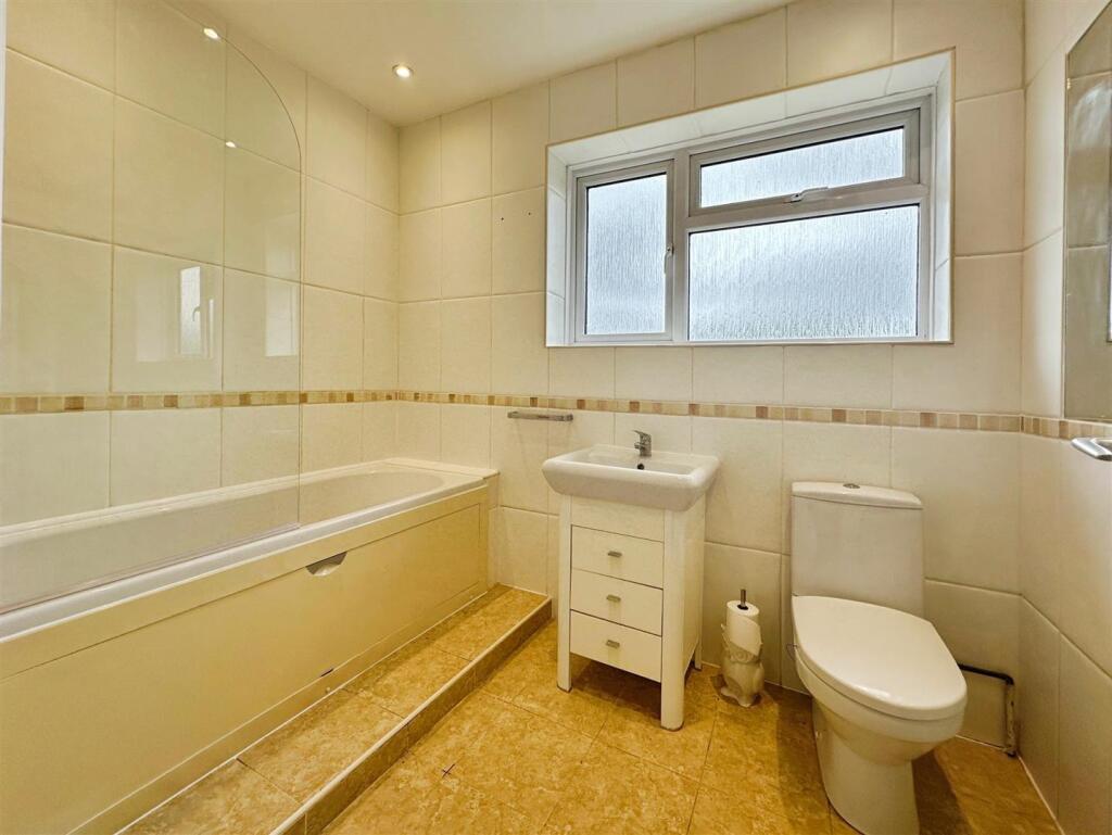 fd727164--476C-8D02-8A91D3745ED5-20540-000006D23FE