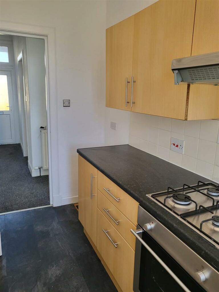 7 Gladstone Road Kitchen2.jpg
