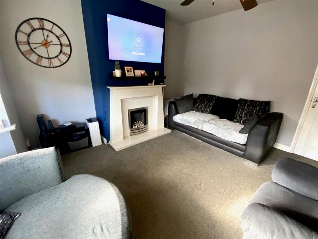 lounge other.jpg