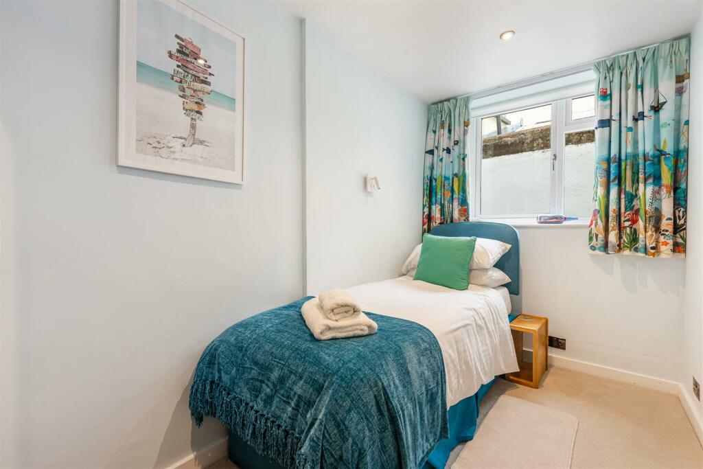 A01 - The Orlop 34a Clarence Street Dartmouth - 24