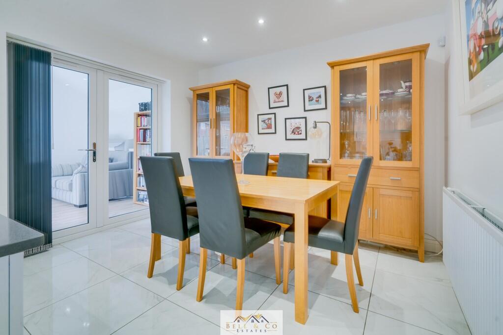 Kitchen Diner  3