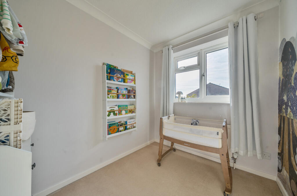 1370553-15-68f8b6...