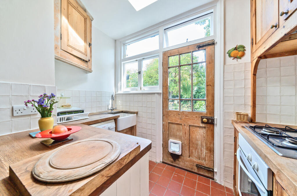 1350825-6-68beb1d...