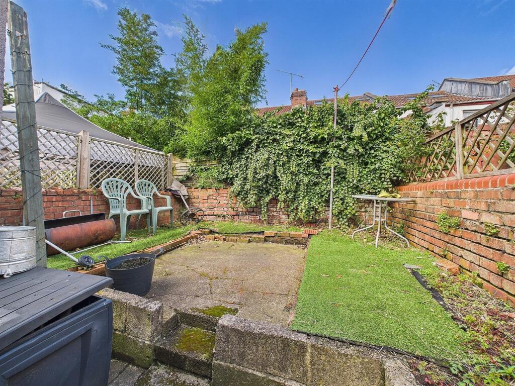 11 - Victorian Terraced House for Auction, St Werb