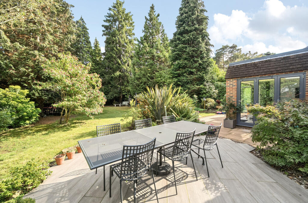 1360315-27-68daa1...