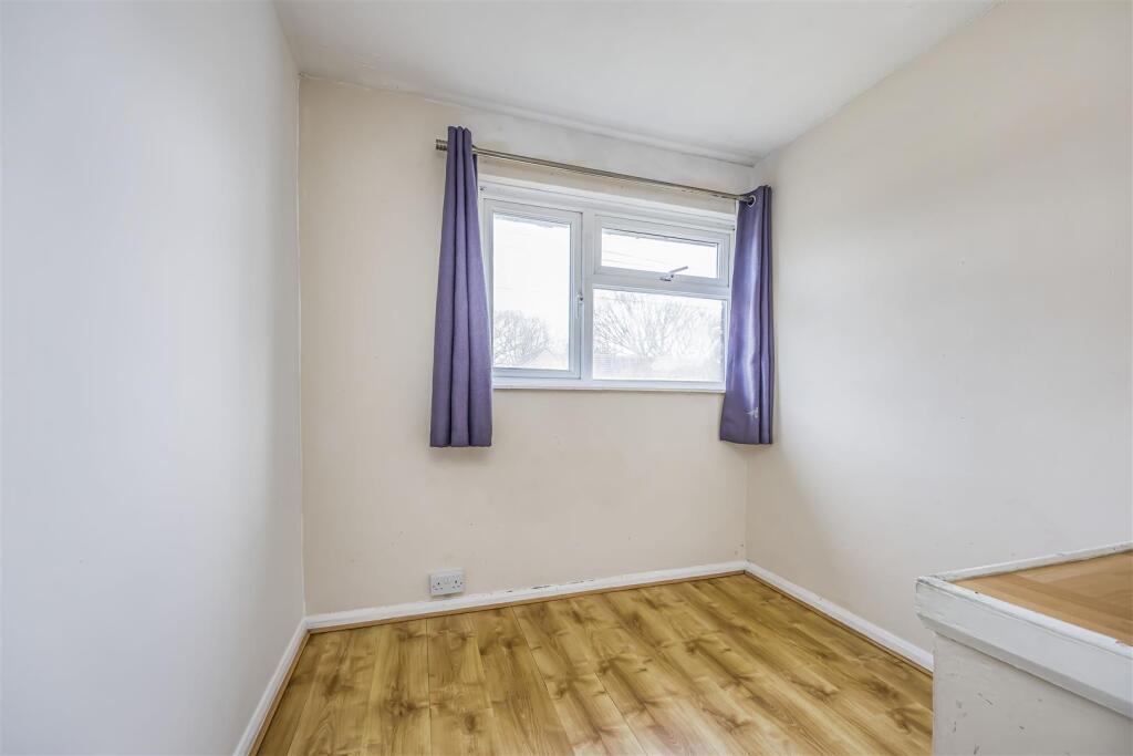 37 Redbridge Grove, Bedhampton-PorticoMarketing-Ne