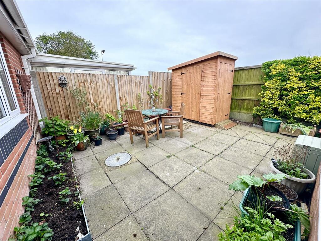 garden.JPEG