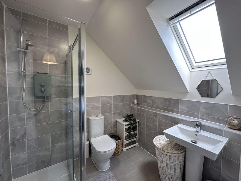 En suite shower room