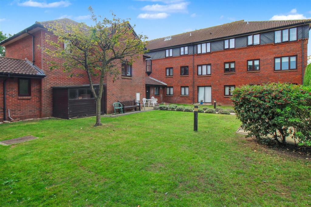 Communal Garden 1.jpg