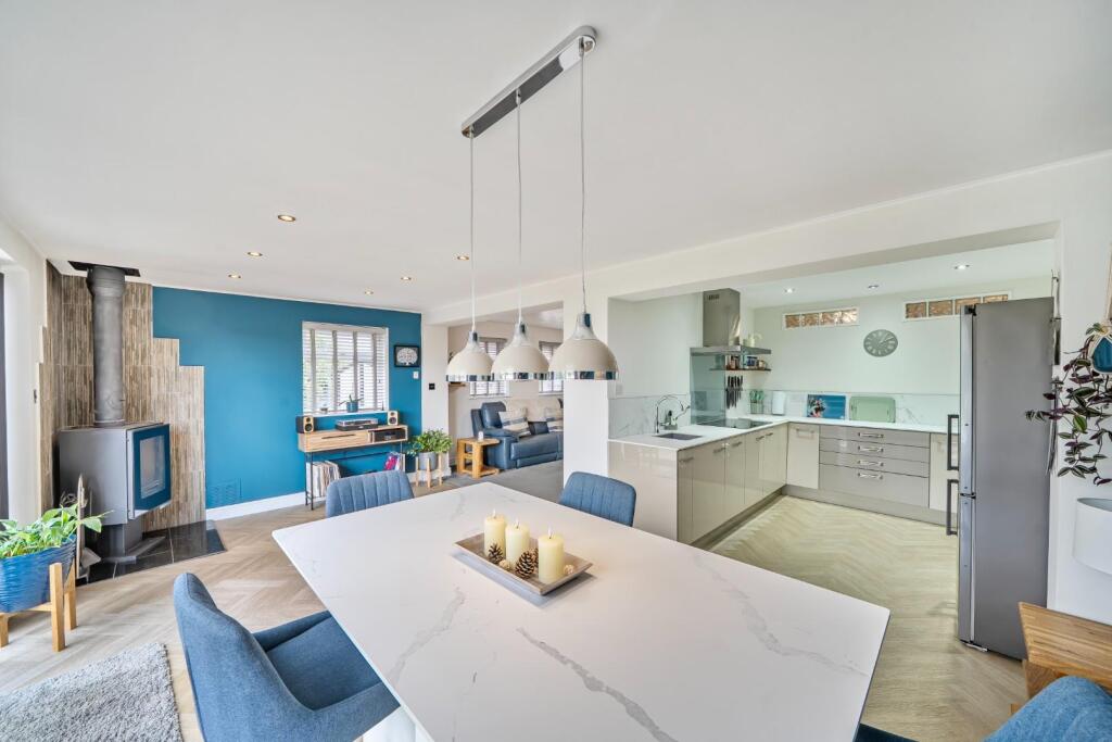kitchen living dining.jpg