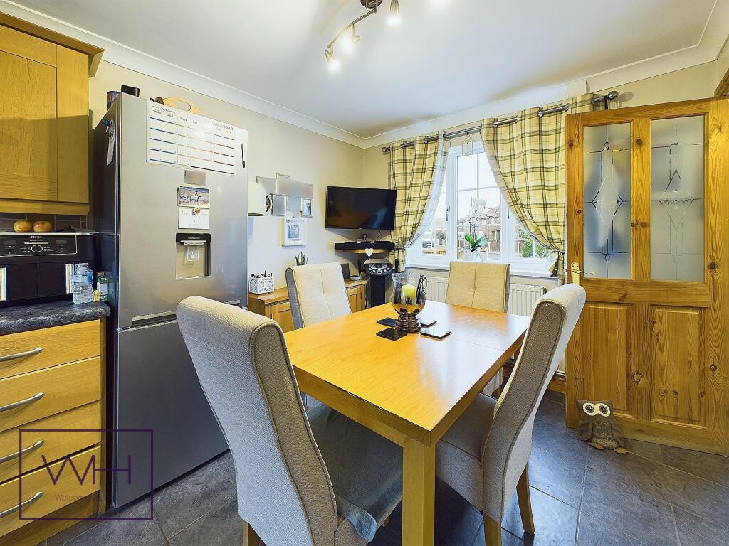 CAM03785G0-PR0153-ST