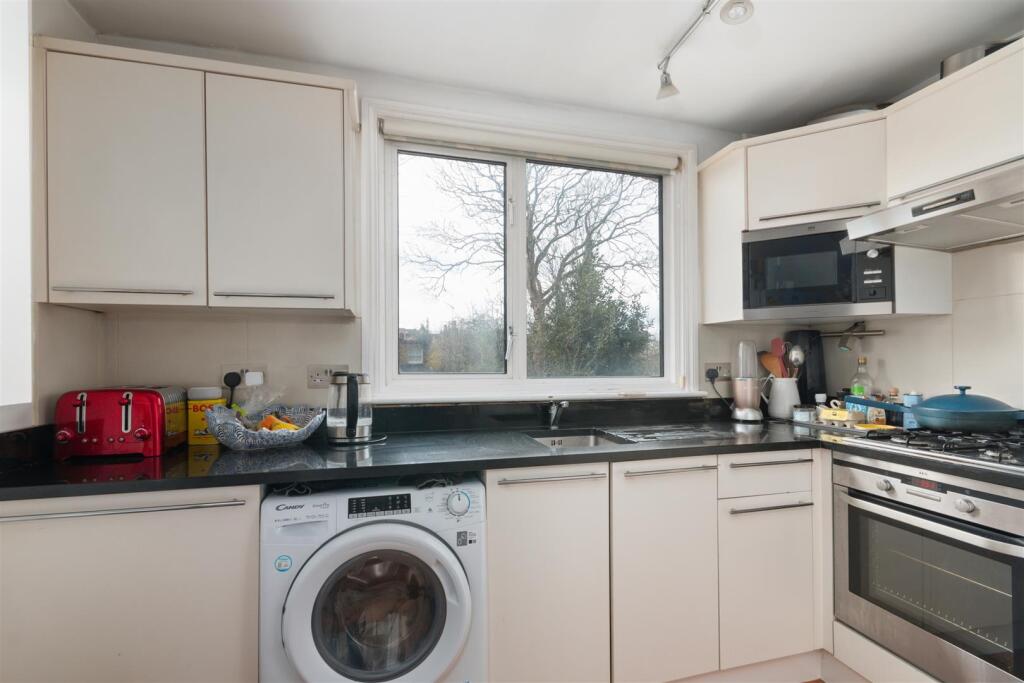 Louvaine Road 15b PH6.jpg