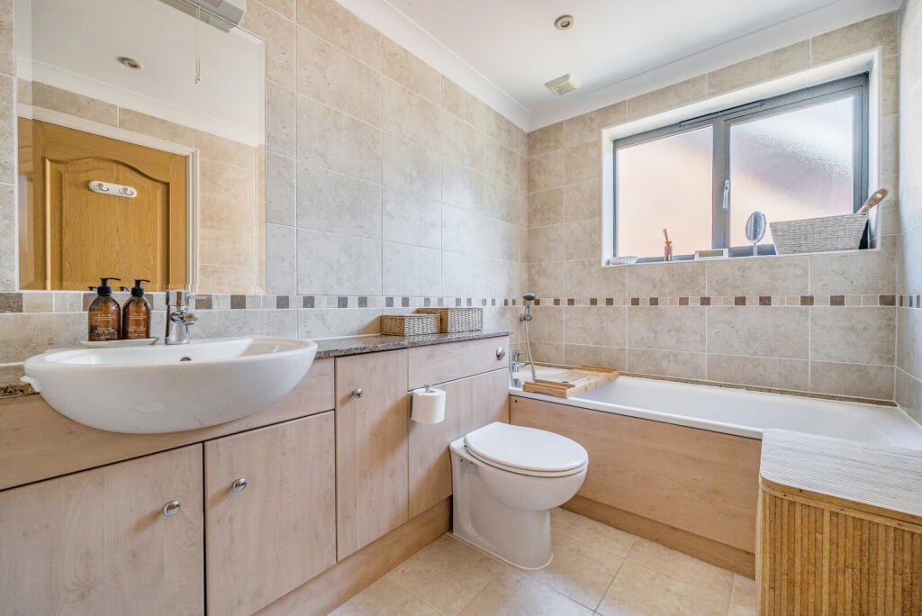 1346410-3-68bad89...