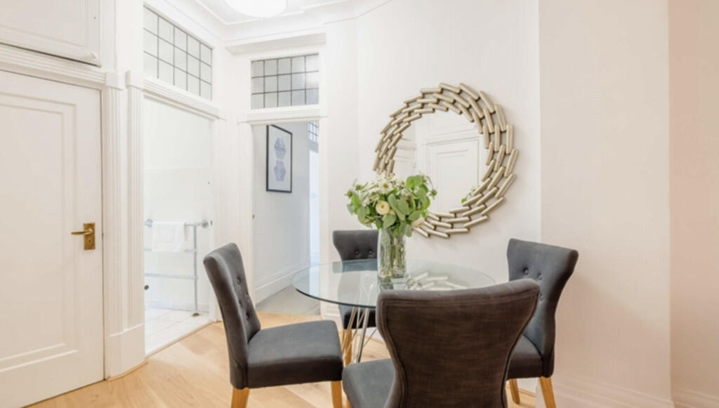 Screenshot 2025-1...