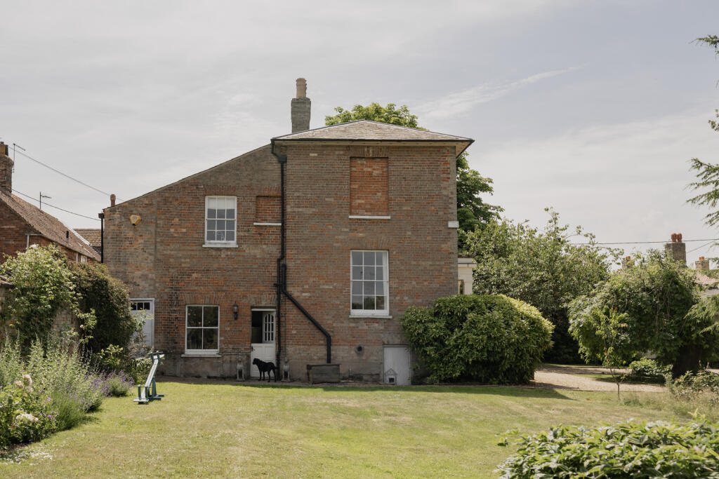 299137 - 64-Laburnhum House, Downham Market-64.jpg