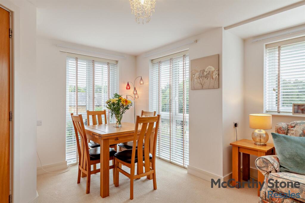 8659077-interior02-800.jpg
