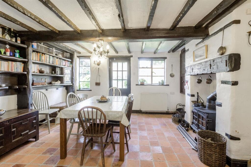 128 Main Street, Clifton Campville