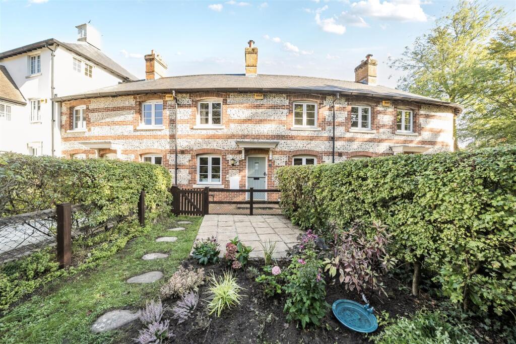 Garden Front