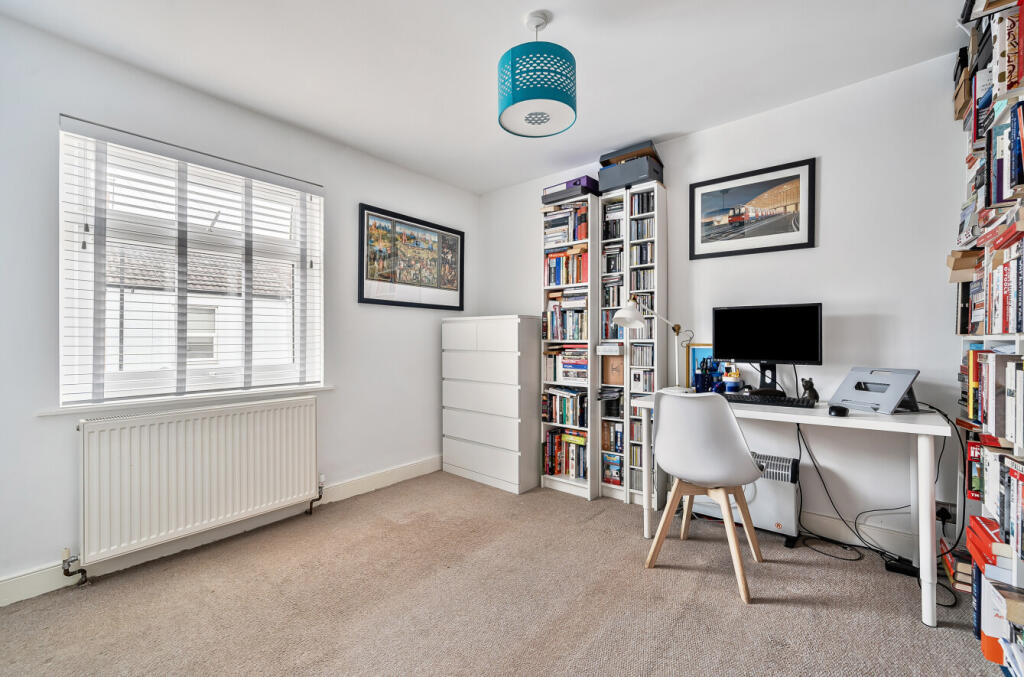 1296824-22-682ded...