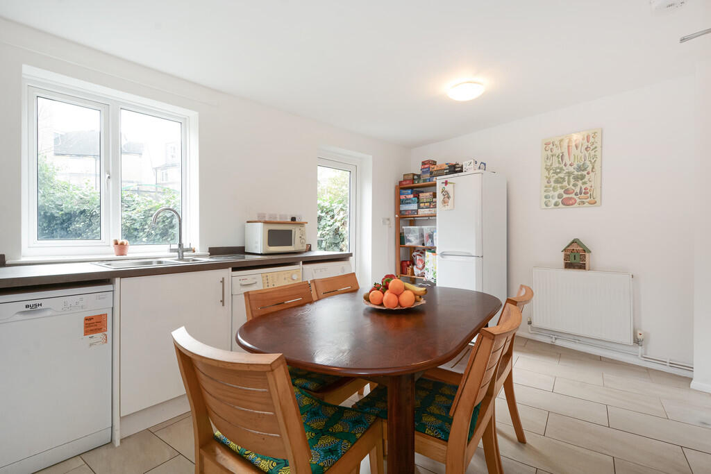 6 Bray Crescent(3...