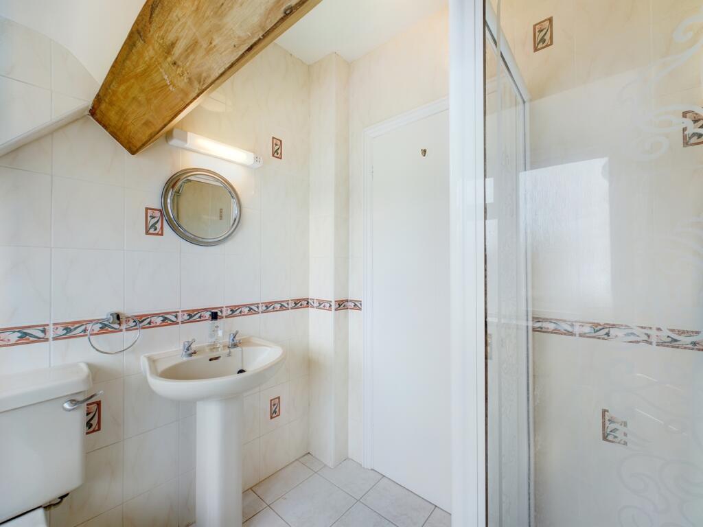 CAM01740G0-PR0015-STILL005