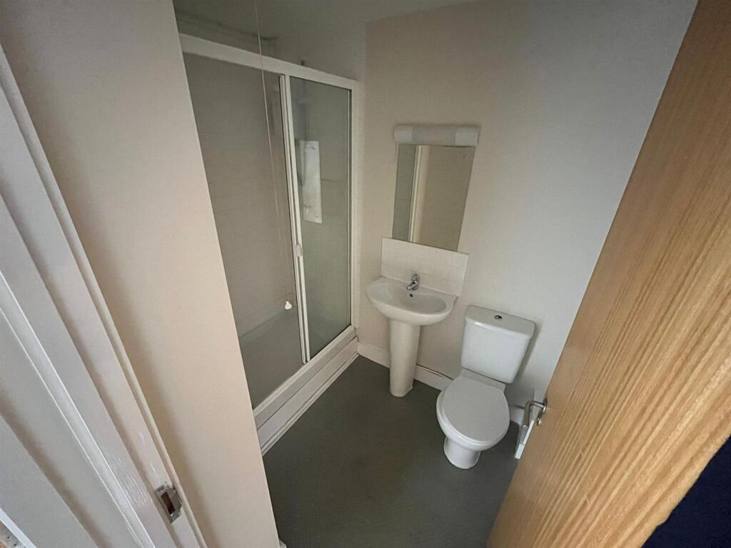 Bathroom.jpeg